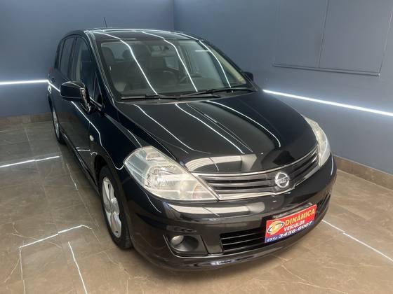 NISSAN TIIDA 1.8 S 16V FLEX 4P MANUAL NISSAN TIIDA 1.8 S 16V FLEX 4P MANUAL